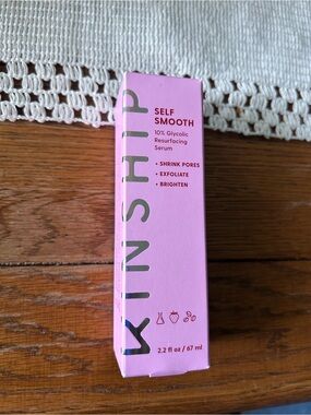 Kinship Self Smooth 10% Glycolic Resurfacing Serum for skin
